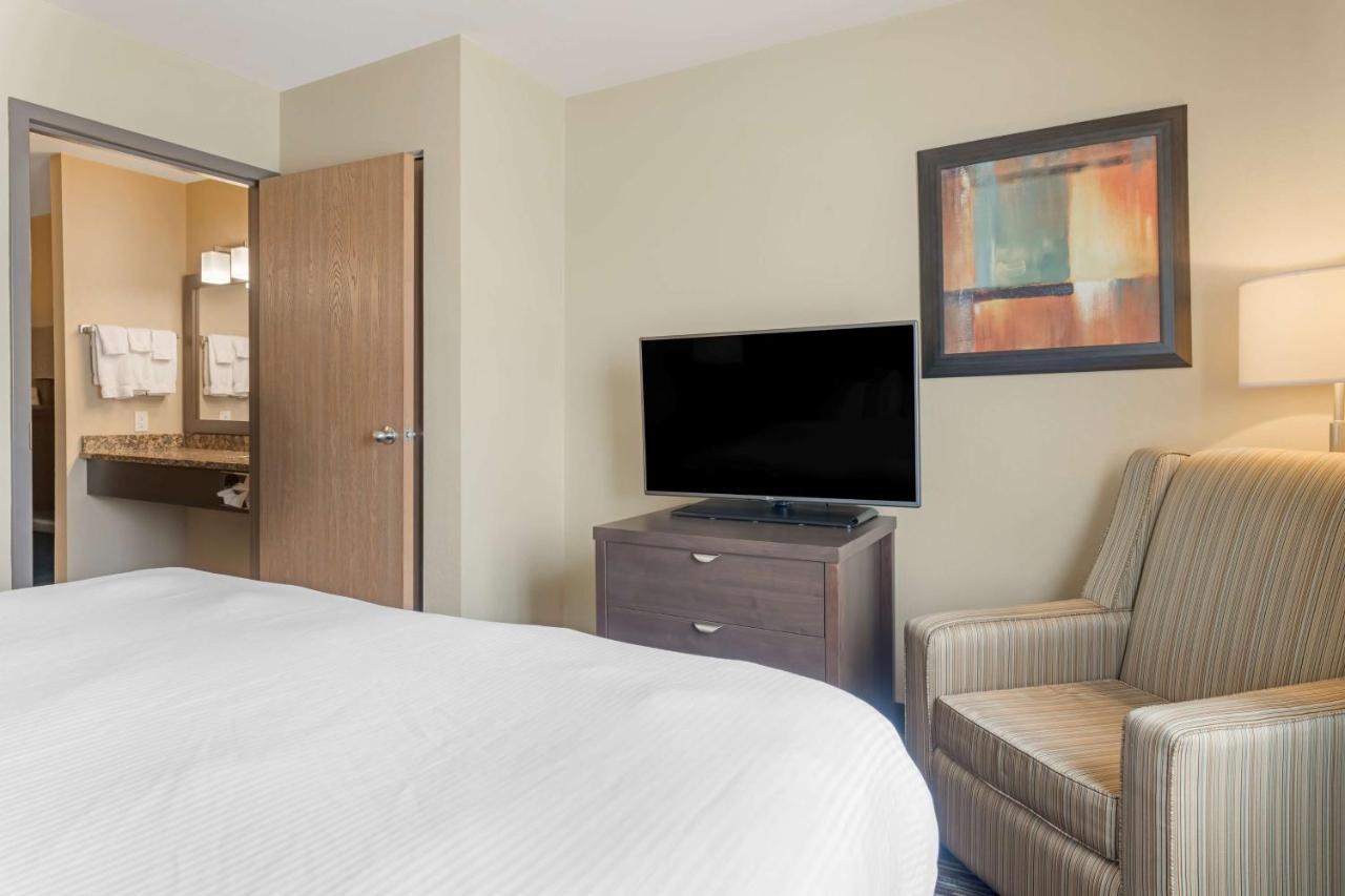 Best Western Plus Saint John Hotel & Suites Exteriör bild